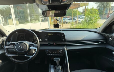 Hyundai Elantra, 2021 год, 1 800 000 рублей, 8 фотография