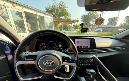 Hyundai Elantra, 2021 год, 1 800 000 рублей, 7 фотография