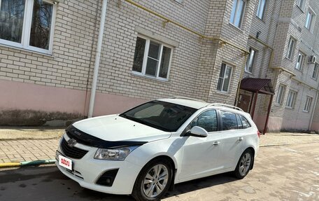 Chevrolet Cruze II, 2014 год, 900 000 рублей, 3 фотография