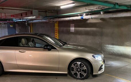 Mercedes-Benz E-Класс, 2018 год, 6 700 000 рублей, 9 фотография