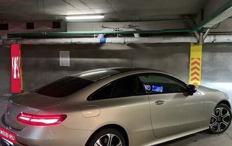 Mercedes-Benz E-Класс, 2018 год, 6 700 000 рублей, 8 фотография
