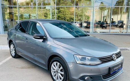 Volkswagen Jetta VI, 2014 год, 1 054 000 рублей, 3 фотография