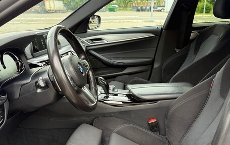BMW 5 серия, 2018 год, 3 490 000 рублей, 12 фотография