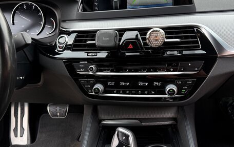BMW 5 серия, 2018 год, 3 490 000 рублей, 19 фотография