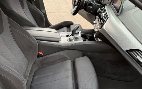 BMW 5 серия, 2018 год, 3 490 000 рублей, 18 фотография