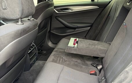BMW 5 серия, 2018 год, 3 490 000 рублей, 14 фотография