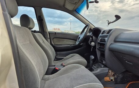 Mazda 323, 1998 год, 240 000 рублей, 8 фотография