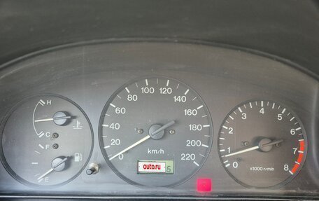 Mazda 323, 1998 год, 240 000 рублей, 10 фотография