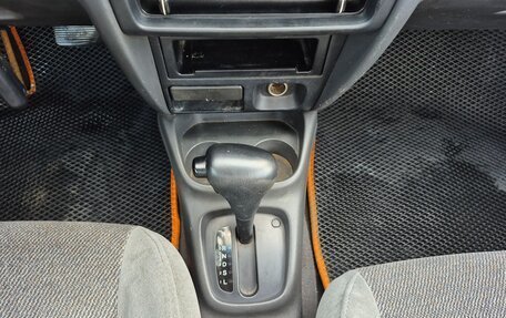 Mazda 323, 1998 год, 240 000 рублей, 12 фотография
