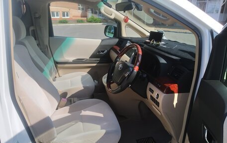 Toyota Alphard III, 2010 год, 2 650 000 рублей, 5 фотография