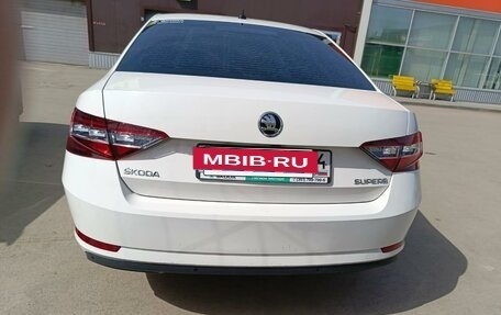 Skoda Superb III рестайлинг, 2018 год, 1 800 000 рублей, 9 фотография