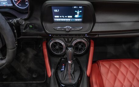 Chevrolet Camaro VI, 2017 год, 4 300 000 рублей, 9 фотография