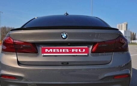 BMW 5 серия, 2018 год, 3 990 000 рублей, 13 фотография