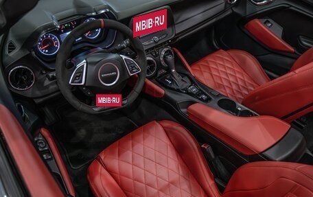 Chevrolet Camaro VI, 2017 год, 4 300 000 рублей, 14 фотография