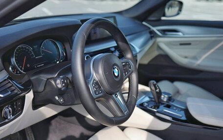 BMW 5 серия, 2018 год, 3 990 000 рублей, 22 фотография