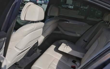 BMW 5 серия, 2018 год, 3 990 000 рублей, 32 фотография