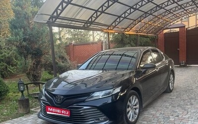 Toyota Camry, 2018 год, 2 990 000 рублей, 1 фотография