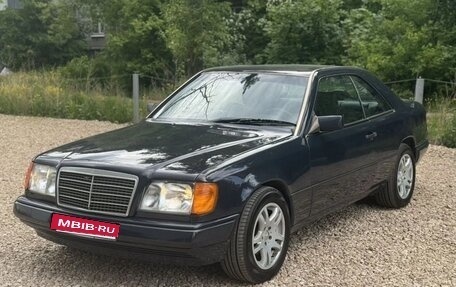 Mercedes-Benz W124, 1990 год, 800 000 рублей, 1 фотография