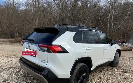 Toyota RAV4, 2020 год, 3 550 000 рублей, 4 фотография