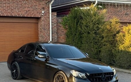 Mercedes-Benz E-Класс, 2019 год, 3 950 000 рублей, 10 фотография