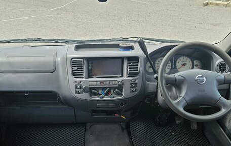 Nissan Caravan IV, 2002 год, 590 000 рублей, 4 фотография