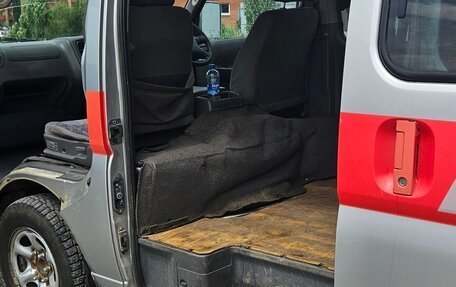 Nissan Caravan IV, 2002 год, 590 000 рублей, 8 фотография