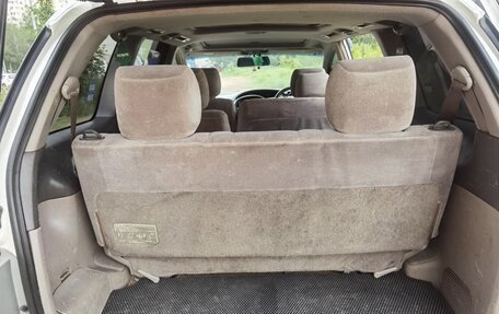 Toyota Estima III рестайлинг -2, 2002 год, 899 000 рублей, 28 фотография
