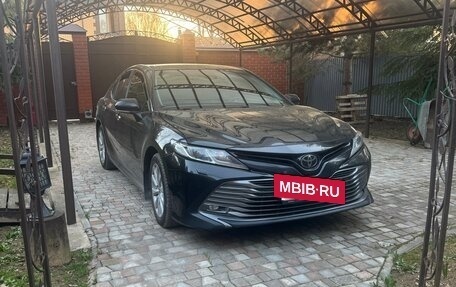 Toyota Camry, 2018 год, 2 990 000 рублей, 7 фотография