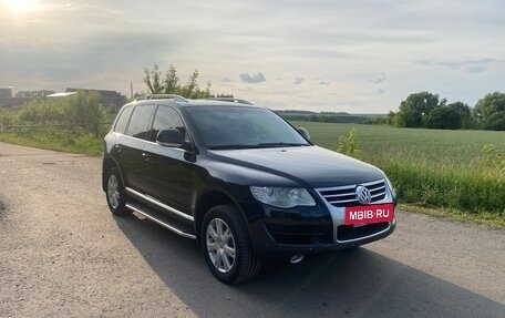Volkswagen Touareg III, 2008 год, 1 700 000 рублей, 2 фотография