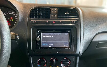 Volkswagen Polo VI (EU Market), 2011 год, 965 000 рублей, 13 фотография