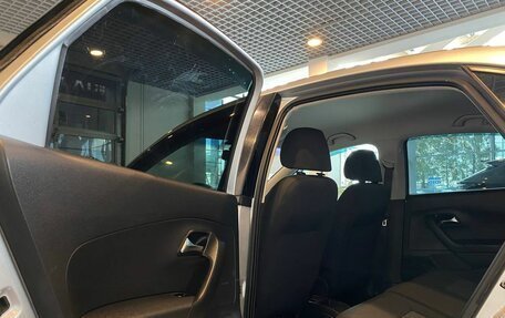 Volkswagen Polo VI (EU Market), 2011 год, 965 000 рублей, 24 фотография