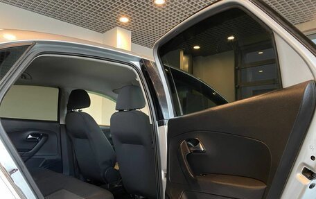 Volkswagen Polo VI (EU Market), 2011 год, 965 000 рублей, 26 фотография