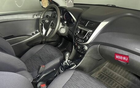 Hyundai Solaris II рестайлинг, 2015 год, 799 000 рублей, 11 фотография