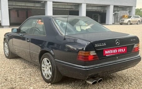 Mercedes-Benz W124, 1990 год, 800 000 рублей, 6 фотография
