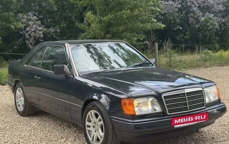 Mercedes-Benz W124, 1990 год, 800 000 рублей, 3 фотография