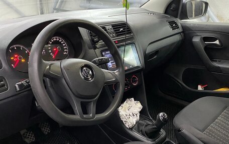 Volkswagen Polo VI (EU Market), 2016 год, 899 999 рублей, 8 фотография