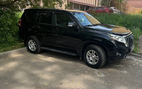 Toyota Land Cruiser Prado 150 рестайлинг 2, 2014 год, 3 100 000 рублей, 4 фотография