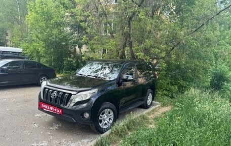 Toyota Land Cruiser Prado 150 рестайлинг 2, 2014 год, 3 100 000 рублей, 3 фотография
