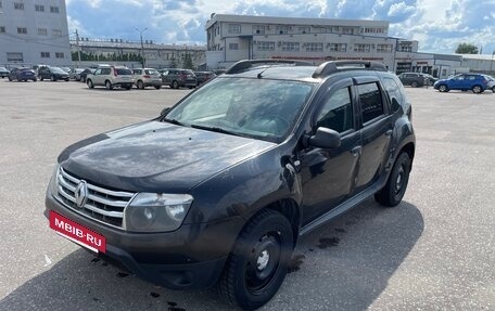 Renault Duster I рестайлинг, 2013 год, 800 000 рублей, 2 фотография