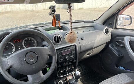 Renault Duster I рестайлинг, 2013 год, 800 000 рублей, 19 фотография