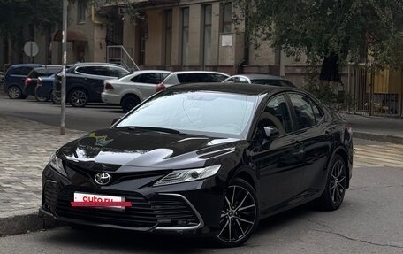Toyota Camry, 2021 год, 3 370 000 рублей, 3 фотография