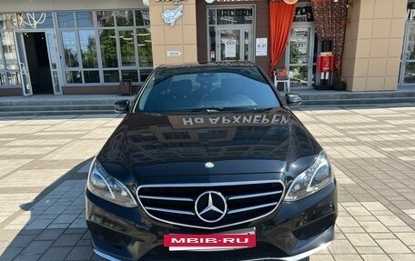 Mercedes-Benz E-Класс, 2014 год, 1 900 000 рублей, 2 фотография