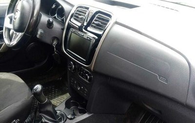 Renault Sandero II рестайлинг, 2018 год, 800 000 рублей, 1 фотография
