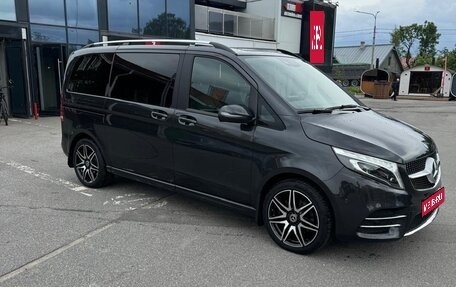 Mercedes-Benz V-Класс, 2019 год, 5 800 000 рублей, 1 фотография