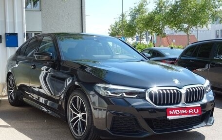 BMW 5 серия, 2022 год, 3 750 000 рублей, 1 фотография