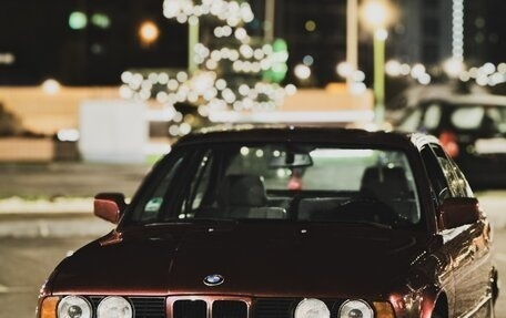 BMW 5 серия, 1989 год, 600 000 рублей, 2 фотография