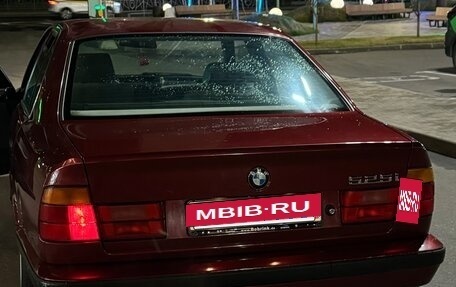 BMW 5 серия, 1989 год, 600 000 рублей, 4 фотография