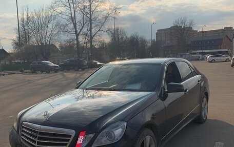 Mercedes-Benz E-Класс, 2011 год, 1 270 000 рублей, 7 фотография