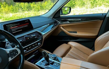BMW 5 серия, 2018 год, 3 190 000 рублей, 17 фотография