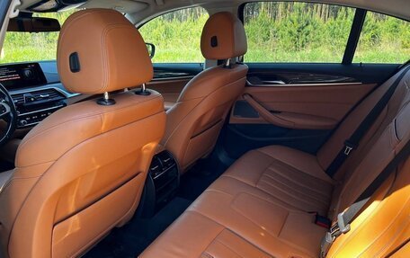 BMW 5 серия, 2018 год, 3 190 000 рублей, 16 фотография